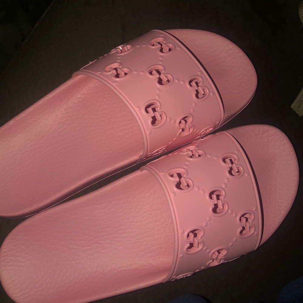 Rose pink Gucci slides